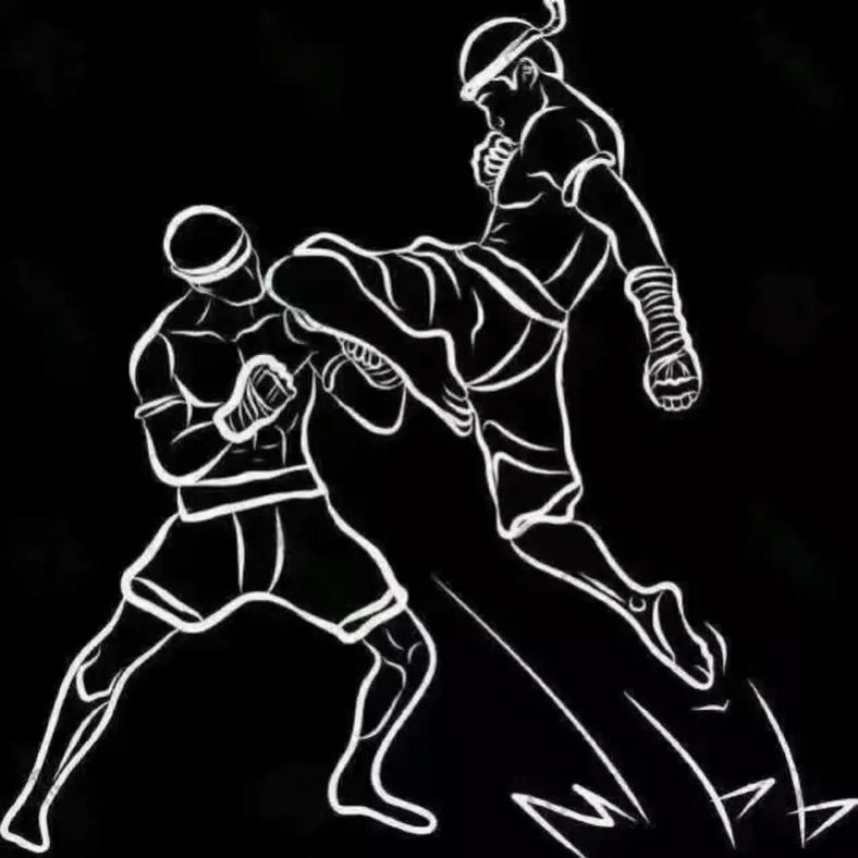 讓孩子吃點(diǎn)苦，受點(diǎn)折磨，是為了他們將來的人生旅途走得平穩(wěn)舒暢，所做的儲(chǔ)能蓄勢(shì)的準(zhǔn)備讓他們踏入社會(huì)后，在風(fēng)雨中，充分實(shí)現(xiàn)自