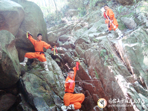 體育武術(shù)生常見(jiàn)墮落習(xí)慣 超過(guò)兩種 沒(méi)女朋友