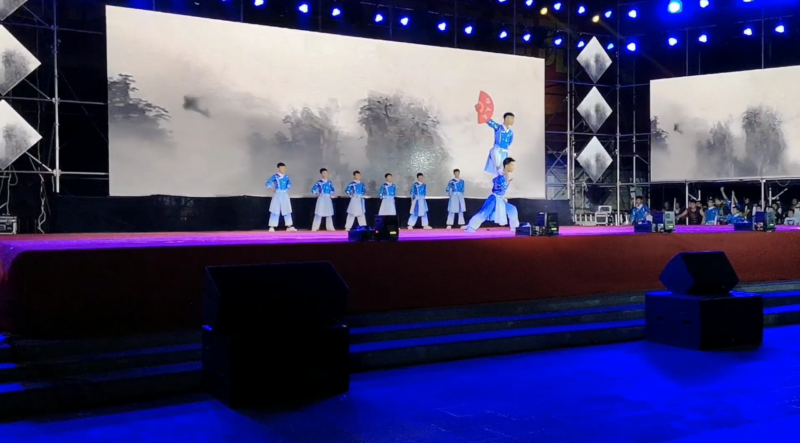 2019年平橋區(qū)慶祝中華人民共和國成立70周年廣場文藝晚會(huì)《江山如畫》