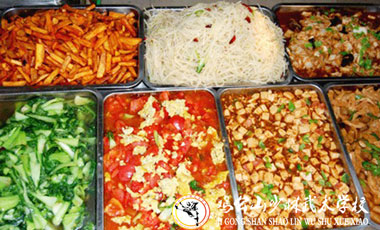 學(xué)生日?；锸? />
                        <h4>學(xué)生日?；锸?/h4>
                    </a>
                </li>
                <li>
                    <a href=
